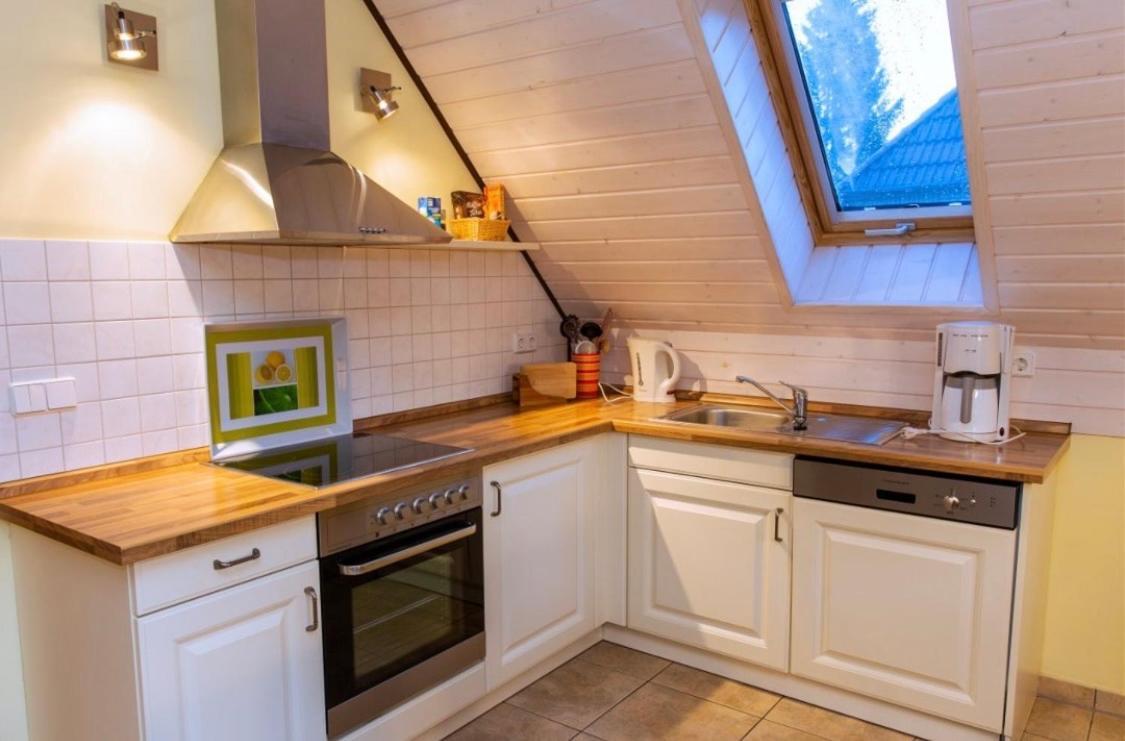 Eulenhof Ruegen Apartment Путбус Екстериор снимка