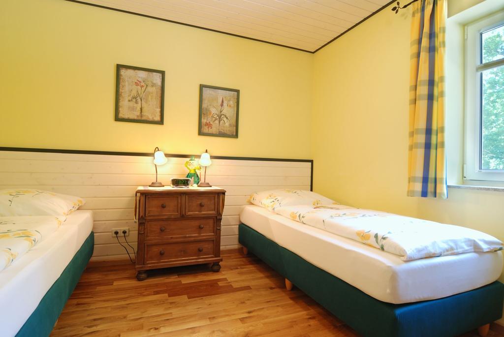 Eulenhof Ruegen Apartment Путбус Екстериор снимка